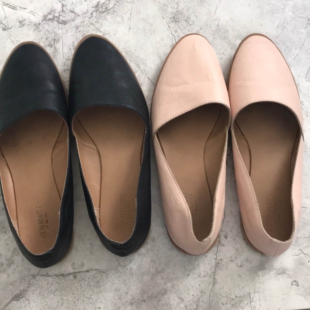 2 pairs of flats
